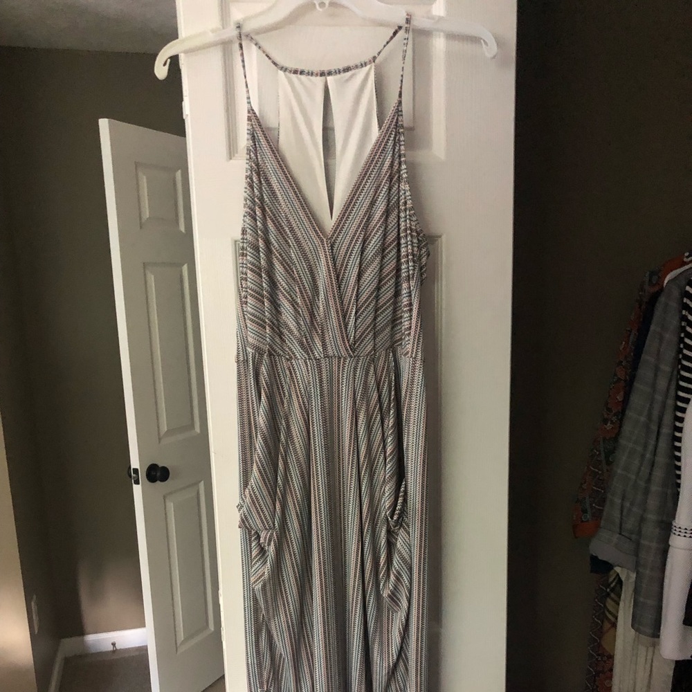 BCBG midi split dress